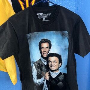 2 shirts in 1 listing …